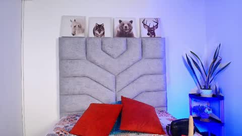 paolasex_t online show from April 9, 12:00 pm