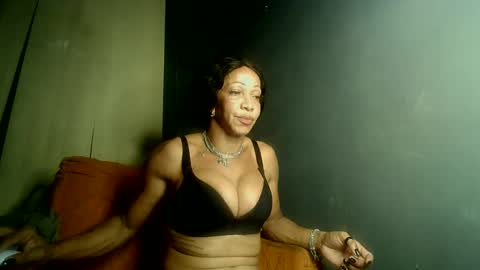 PAOLLA 23CM online show from March 29, 7:37 pm