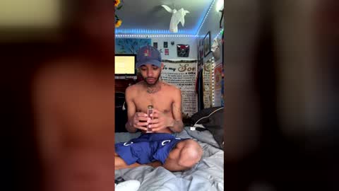 papian0 online show from December 17, 7:53 pm