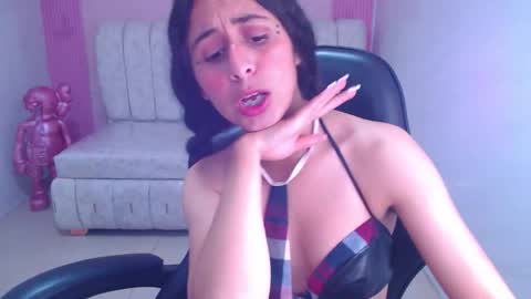 Snapshot of paris_1sub chatting on October 10, 2:01 pm Paris 1sub online show from October 10, 2:01 pm