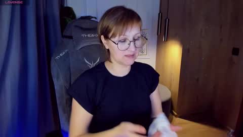 Paris online show from February 22, 1:35 pm