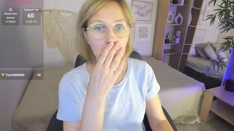 Paris online show from September 17, 8:34 pm