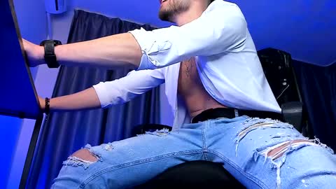 Paris online show from February 8, 11:24 pm