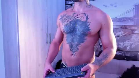 Snapshot of parker_lavine chatting on January 22, 1:53 am parker lavine online show from January 22, 1:53 am