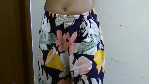 parneetu_642 online show from May 9, 5:13 am