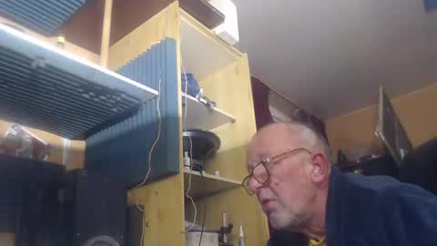 Snapshot of pascal88881 chatting on December 27, 1:11 am pascal88881 online show from December 27, 1:11 am