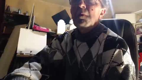 Snapshot of pascal88881 chatting on December 21, 7:16 pm pascal88881 online show from December 21, 7:16 pm