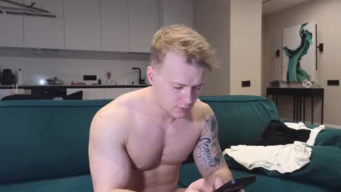 Pashka online show from March 11, 12:06 pm