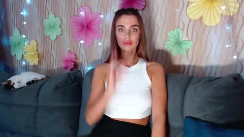 Snapshot of passionate_lora_ chatting on September 10, 3:29 am I am Lora and i am glad to see you in my room online show from September 10, 3:29 am