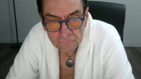 Bob online show from November 27, 3:31 pm