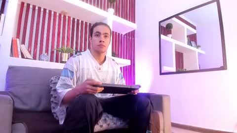 Patrick online show from March 11, 3:58 am