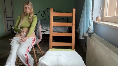 Andreea online show from November 29, 9:17 am