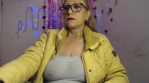 Snapshot of patty_sexy69 chatting on February 14, 12:36 pm Patty online show from February 14, 12:36 pm
