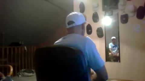 pattyboy1979 online show from November 2, 4:12 am