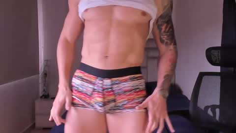 PAUL ROGER online show from October 11, 3:05 pm