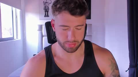 PAUL ROGER online show from March 8, 5:22 pm