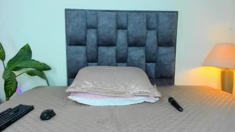 PAULA online show from September 10, 3:13 pm