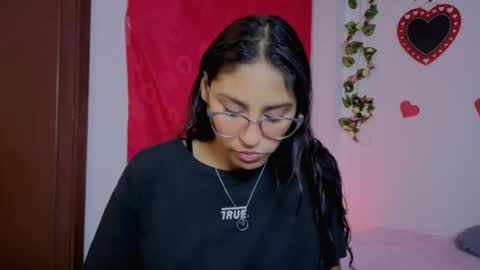 Paula  online show from May 16, 6:54 am