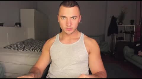 paulblack021 online show from November 24, 12:09 am