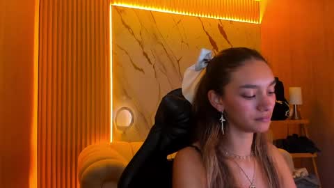 PAU online show from May 26, 2:01 pm