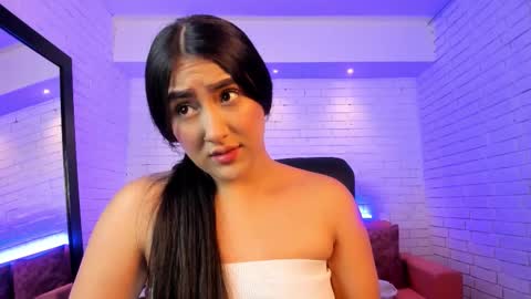 Snapshot of paulina_sweett chatting on October 13, 1:46 pm Paulina online show from October 13, 1:46 pm