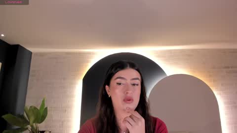 Paulina Santos  online show from June 3, 7:08 pm