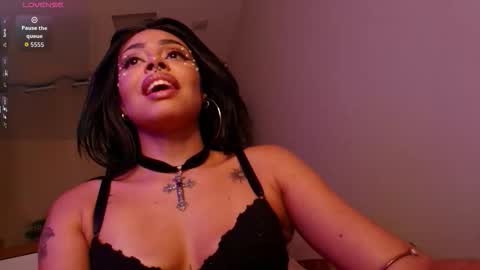 paulinne_clark online show from March 10, 2:16 am