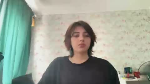 lilyyyyy online show from June 25, 7:35 am