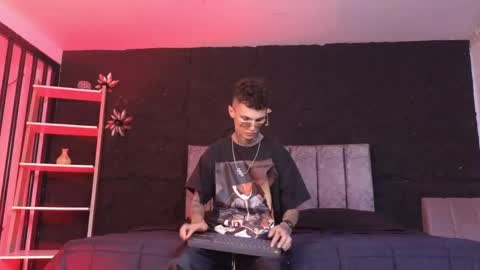 Paulo online show from June 9, 4:34 am