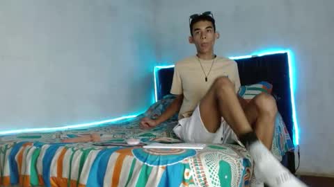 Snapshot of paulosex12 chatting on October 18, 3:38 pm paulosex12 online show from October 18, 3:38 pm