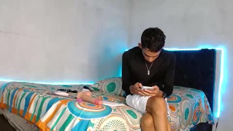 Snapshot of paulosex12 chatting on October 16, 6:35 am paulosex12 online show from October 16, 6:35 am