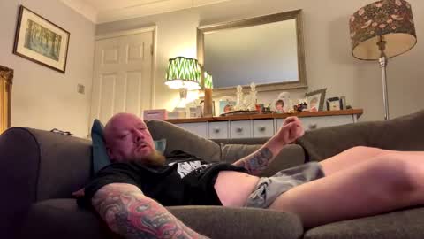 paulyb445 online show from February 1, 12:41 am