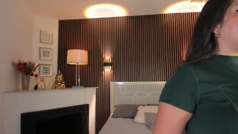 Paulys  online show from April 13, 11:36 am