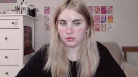 Allisses online show from March 10, 6:23 pm