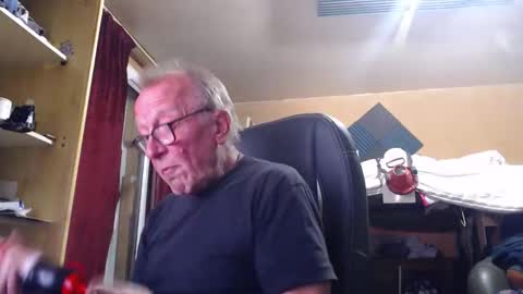 pc8474408 online show from September 11, 7:37 pm