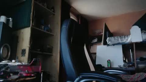 pc8474408 online show from February 26, 5:05 pm