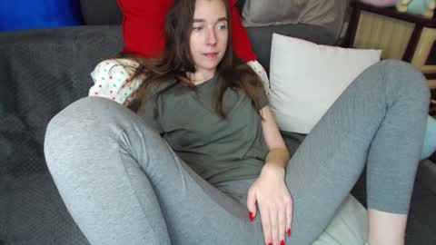 FOUNTAIN SQUIRT online show from January 17, 1:46 pm