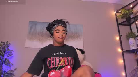 Briana online show from February 25, 1:04 pm