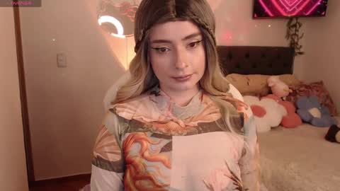 peacherry_ online show from April 12, 1:53 am