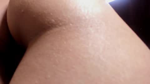 peachrougeh online show from May 6, 7:14 am