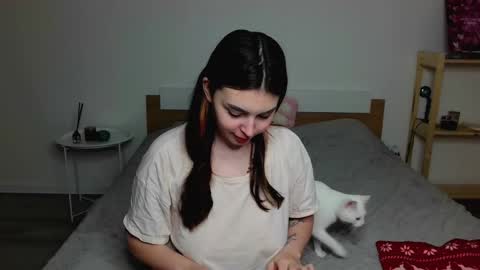 Peachy online show from March 10, 5:50 pm