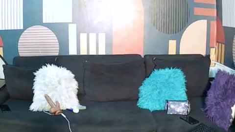 Peachy Frost online show from November 12, 7:05 pm