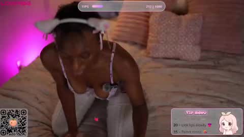 Snapshot of peachypeachgirl chatting on October 16, 4:39 pm peachypeachgirl online show from October 16, 4:39 pm