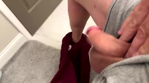 peakingondaddy online show from November 9, 4:43 pm