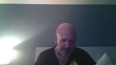 peanutbutterandjealous1 online show from June 12, 8:52 pm