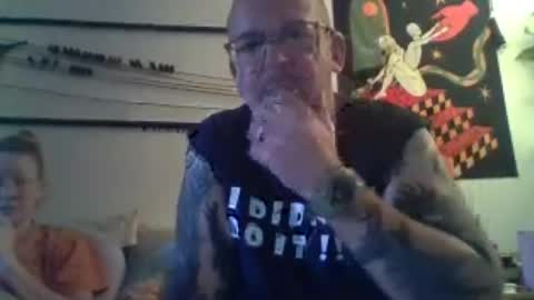 peanutbutterandjealous1 online show from June 27, 6:58 pm