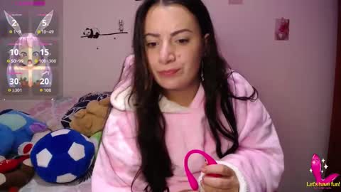 Snapshot of pearl_3 chatting on September 30, 4:34 am Pearl online show from September 30, 4:34 am