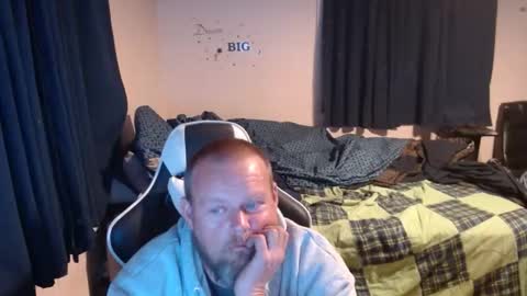 Snapshot of pecker40 chatting on January 11, 2:20 am pecker40 online show from January 11, 2:20 am