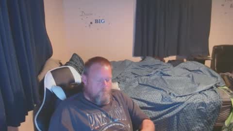 Snapshot of pecker40 chatting on February 8, 12:38 am pecker40 online show from February 8, 12:38 am