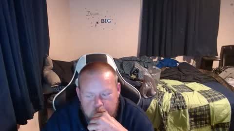 Snapshot of pecker40 chatting on January 4, 3:29 am pecker40 online show from January 4, 3:29 am